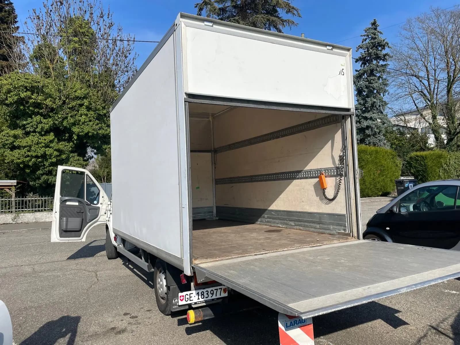Hayon et espace de chargement du Citroën Jumper de 20 m³
